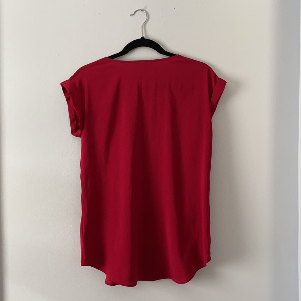 Express red blouse - Picture 2 of 2